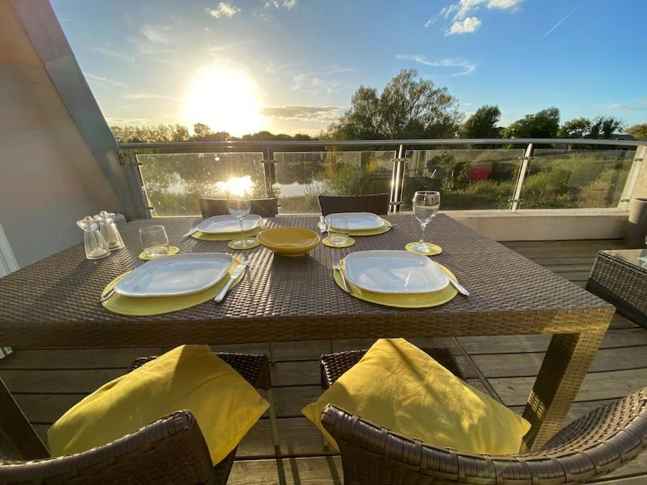 Reed Warbler - Hm111 - Lower Mill Estate Penthouse Apartment With Spa Access Somerford Keynes Exterior foto