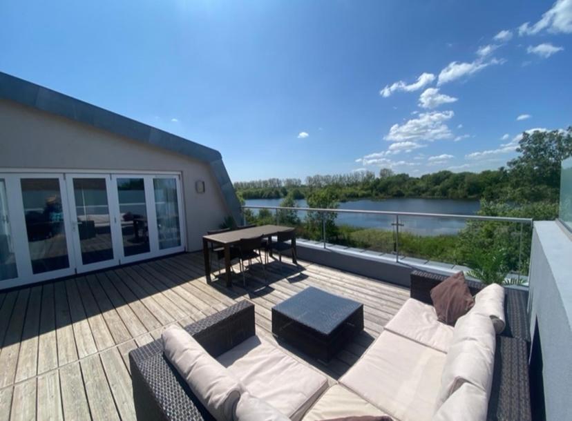 Reed Warbler - Hm111 - Lower Mill Estate Penthouse Apartment With Spa Access Somerford Keynes Exterior foto